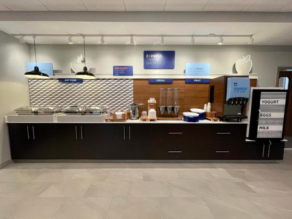 Holiday Inn Express & Suites - Ft. Smith - Airport By Ihg Fort Smith Exteriér fotografie