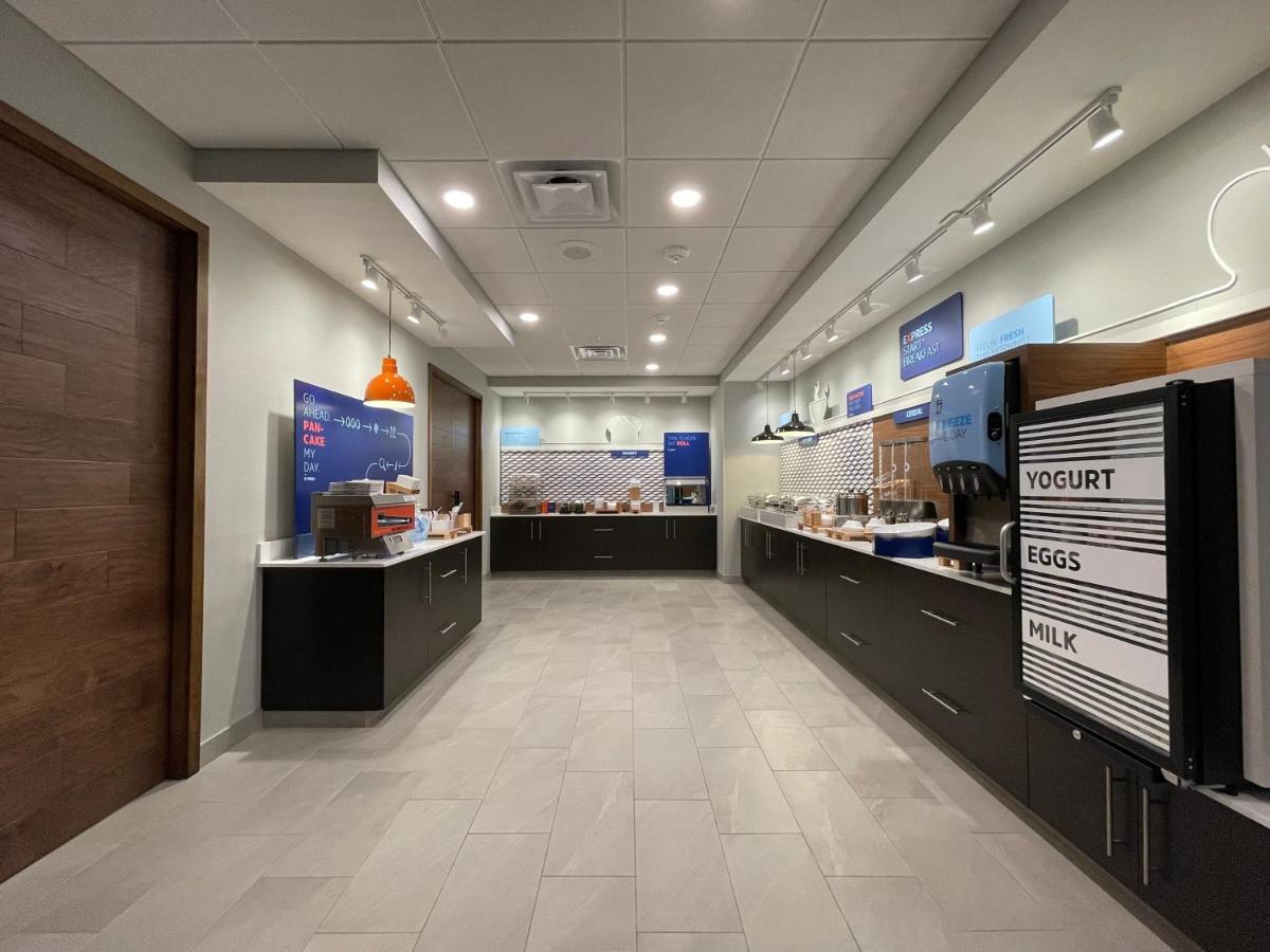 Holiday Inn Express & Suites - Ft. Smith - Airport By Ihg Fort Smith Exteriér fotografie
